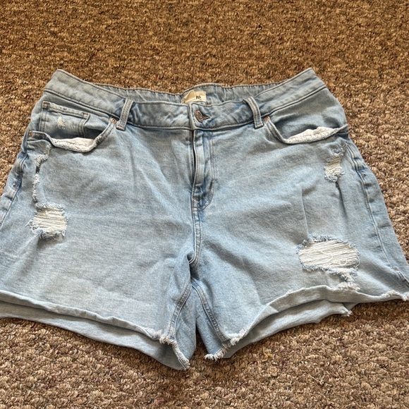 Maurices Pants - Maurices Light Wash Distressed Jean Shorts